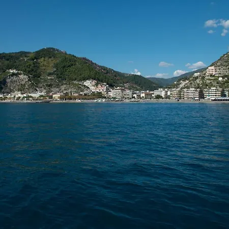 Botel Overseas Two Sorrento